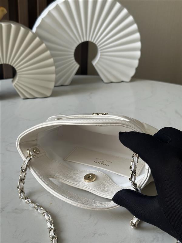 2026131221458731 570